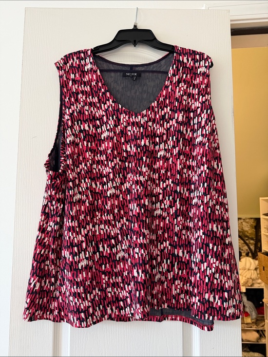 NIC+ZOE Tops - NIC+ZOE Sleeveless V-Neck Tank in Pink Multi Print